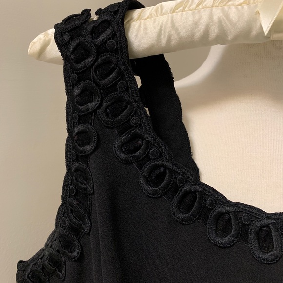 Little Black Dress 🖤 - Picture 7 of 7